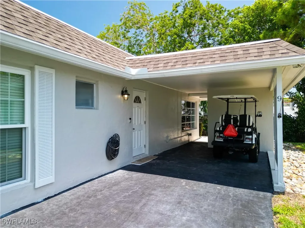 9 Knights Bridge Road Naples FL 34112