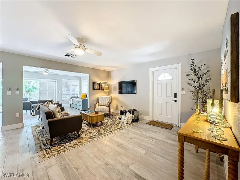 9 Knights Bridge Road Naples FL 34112