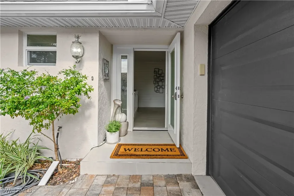 260 Lanchester Court Naples FL 34112