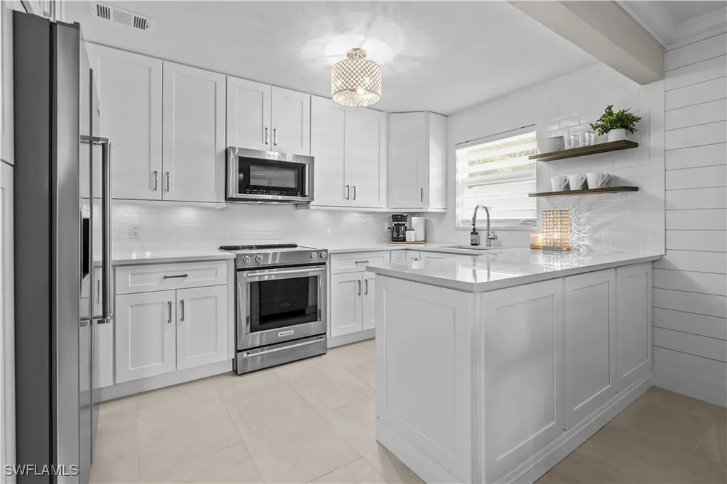 260 Lanchester Court Naples FL 34112
