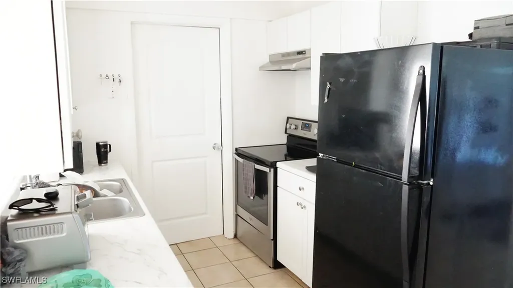 5106 Lee Circle S Lehigh Acres FL 33971