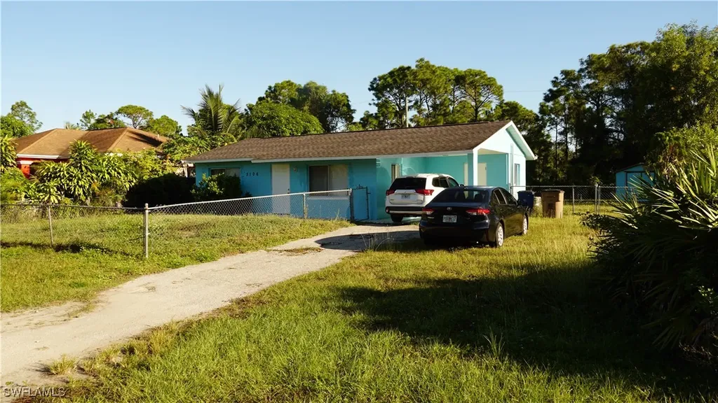 5106 Lee Circle S Lehigh Acres FL 33971