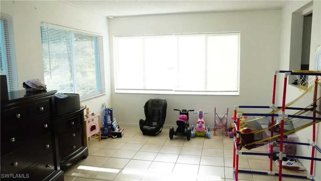 5106 Lee Circle S Lehigh Acres FL 33971