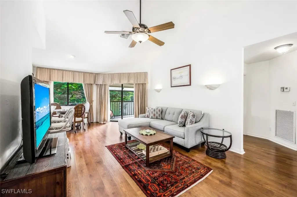 78 Bennington Drive Naples FL 34104