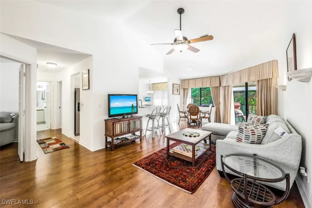 78 Bennington Drive Naples FL 34104