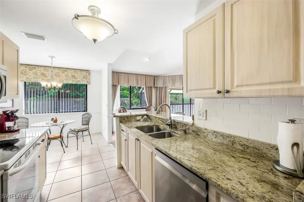 78 Bennington Drive Naples FL 34104