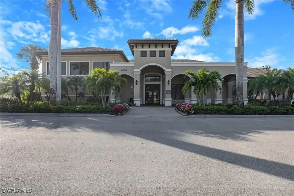 6525 Monterey Point Naples FL 34105