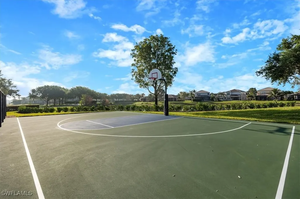 6525 Monterey Point Naples FL 34105