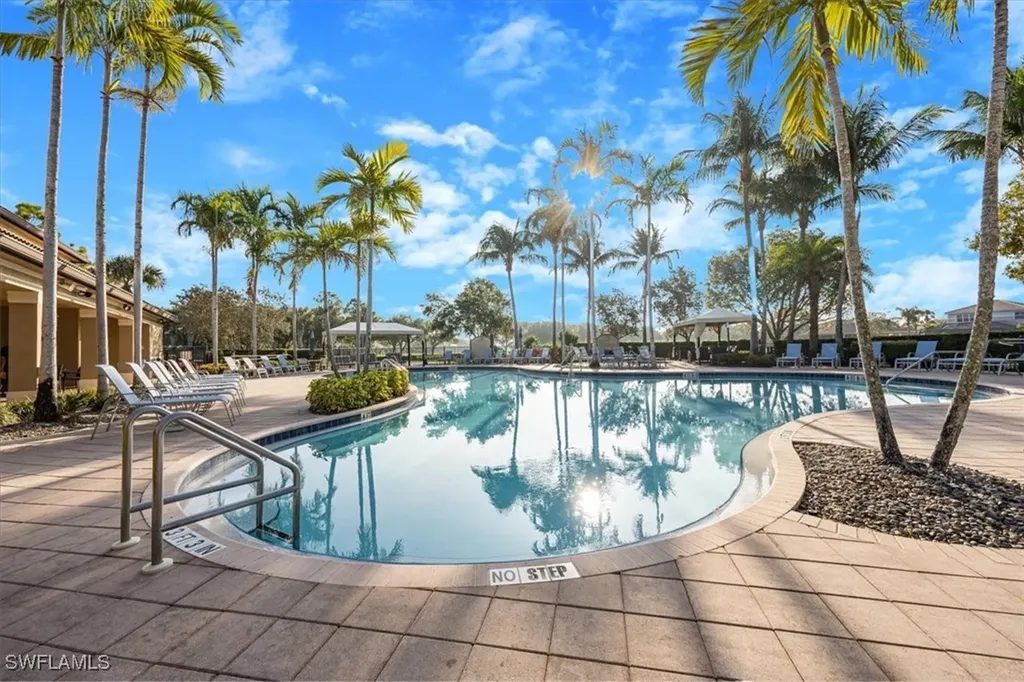 6525 Monterey Point Naples FL 34105