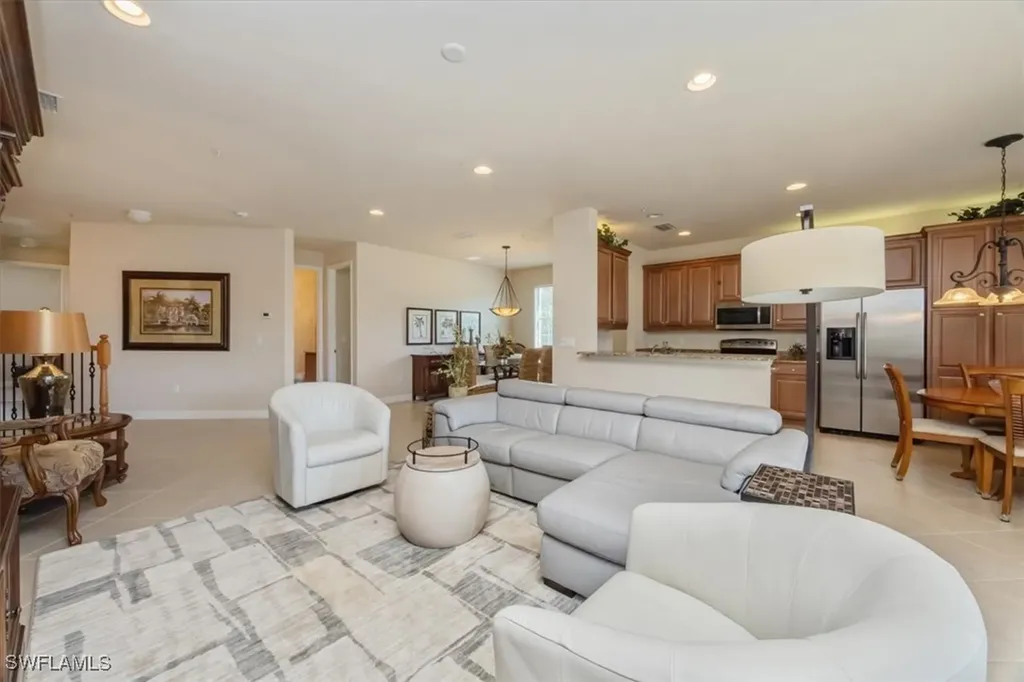 6525 Monterey Point Naples FL 34105