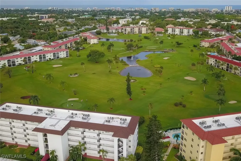 41 High Point Circle S Naples FL 34103