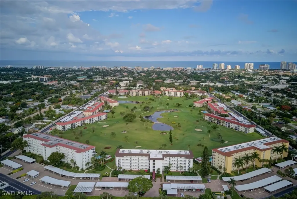 41 High Point Circle S Naples FL 34103