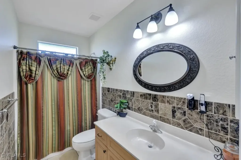 2001 NE 15th Avenue Cape Coral FL 33909