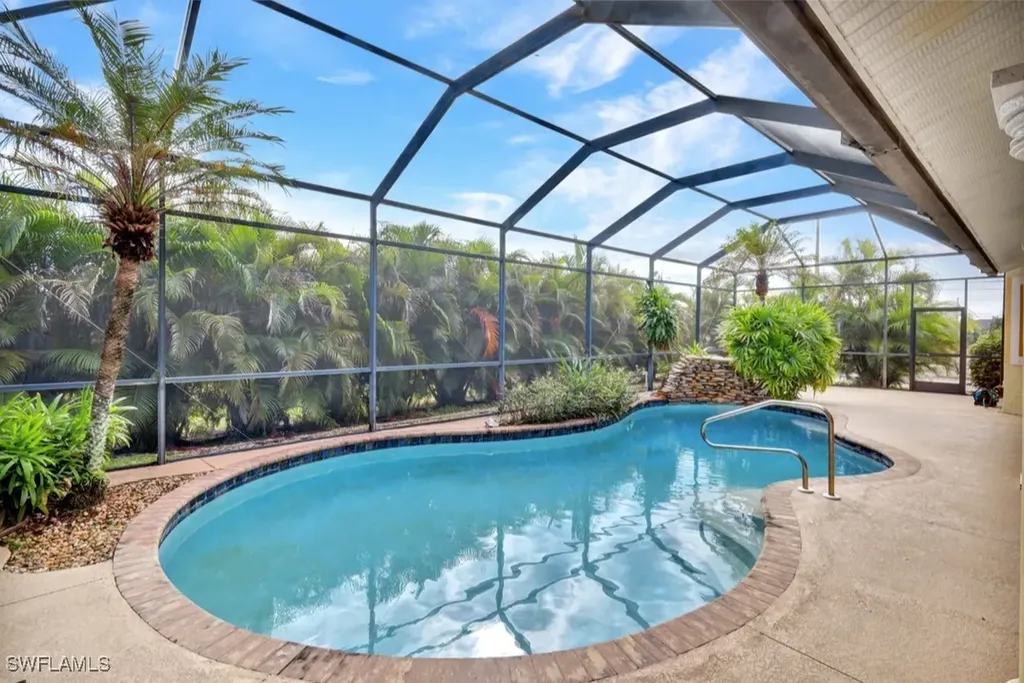 2001 NE 15th Avenue Cape Coral FL 33909