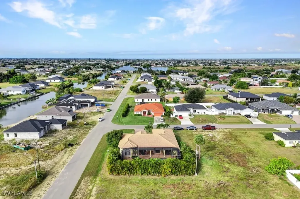 2001 NE 15th Avenue Cape Coral FL 33909