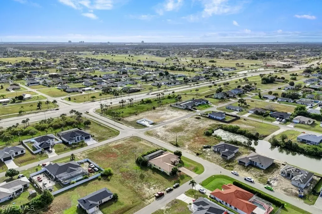 2001 NE 15th Avenue Cape Coral FL 33909