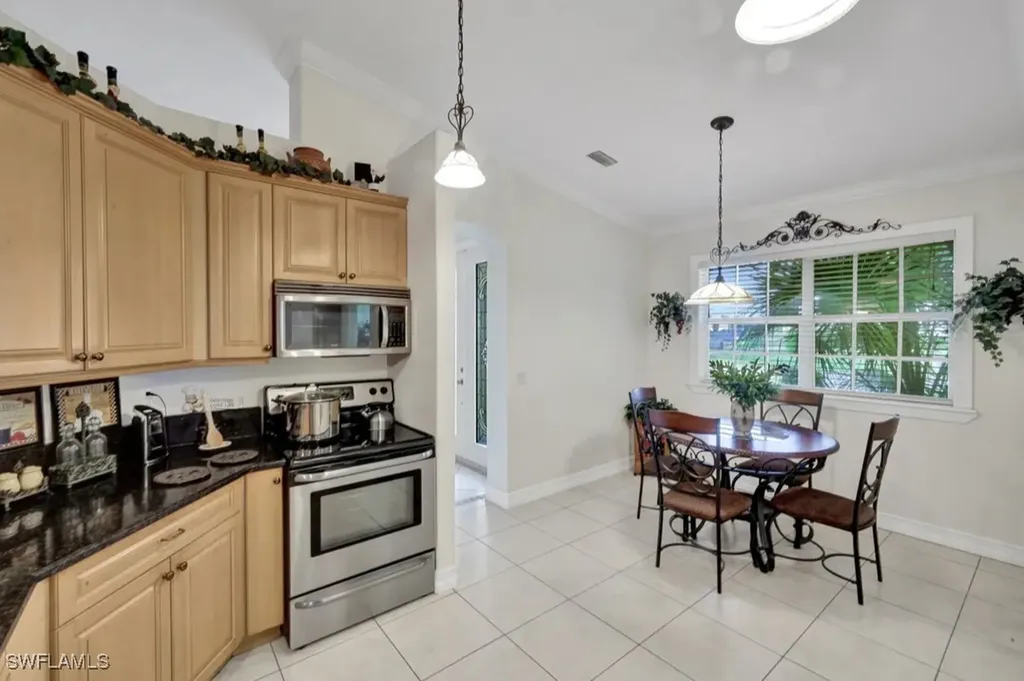 2001 NE 15th Avenue Cape Coral FL 33909