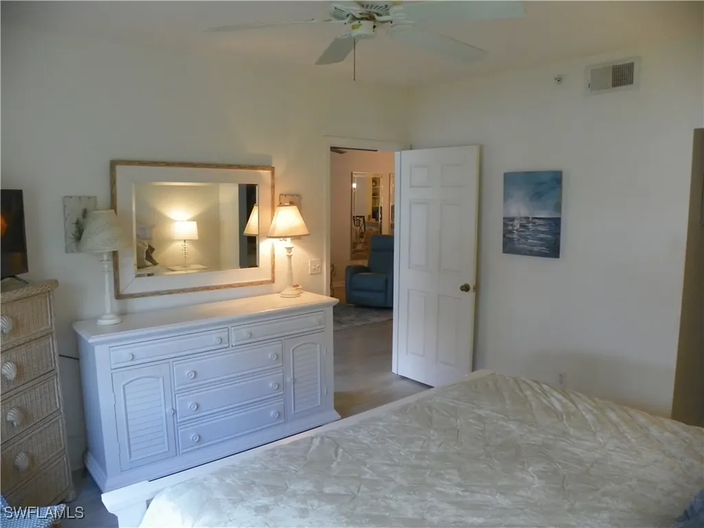 218 Gabriel Circle Naples FL 34104