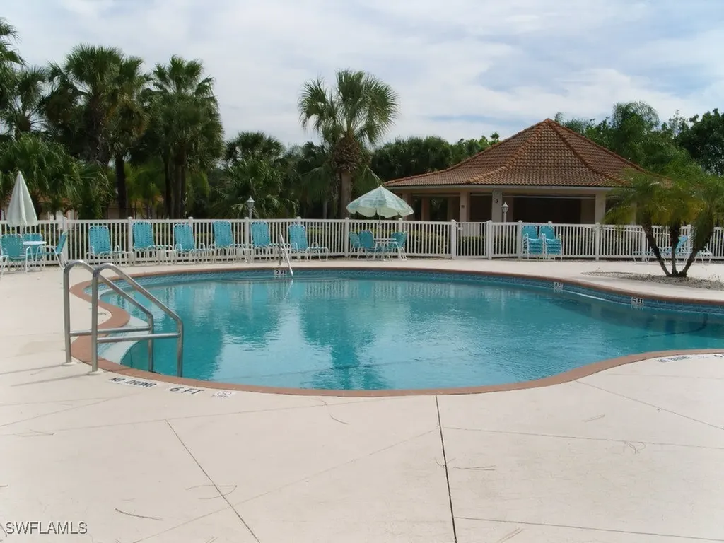 218 Gabriel Circle Naples FL 34104