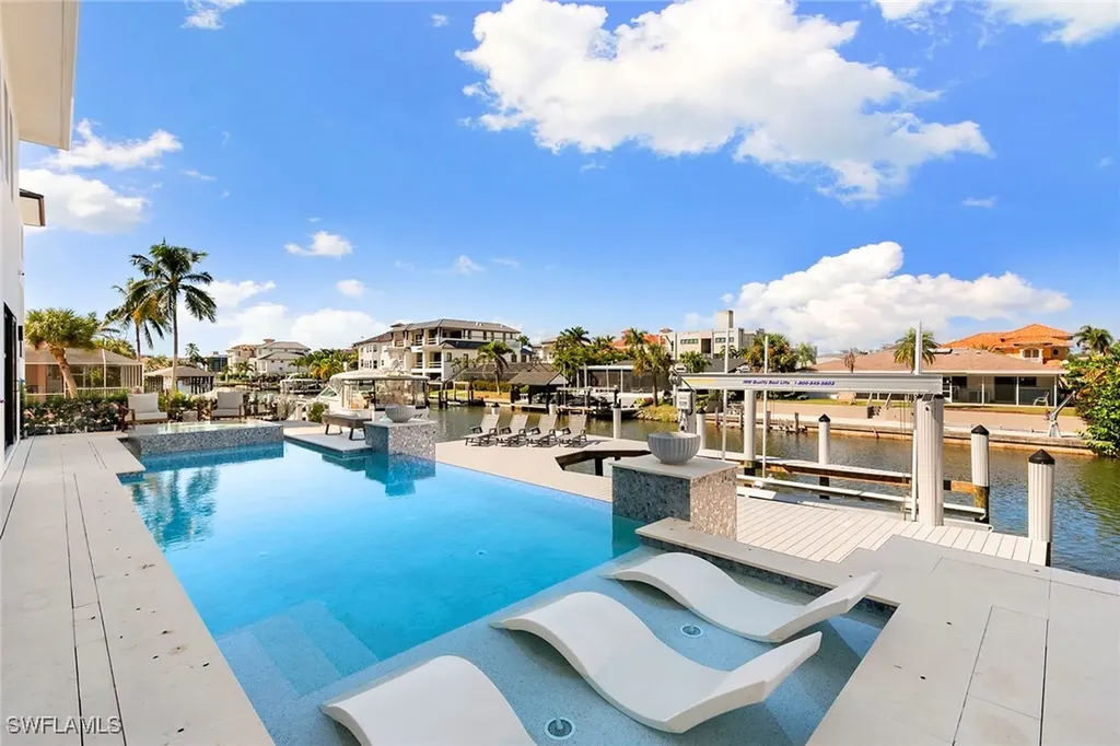469 Germain Avenue Naples FL 34108
