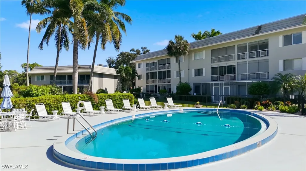 215 Cypress Way E Naples FL 34110