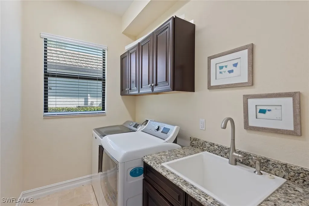 3273 Runaway Lane Naples FL 34114