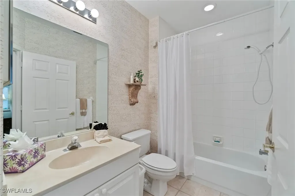 3412 Pointe Creek Court Bonita Springs FL 34134