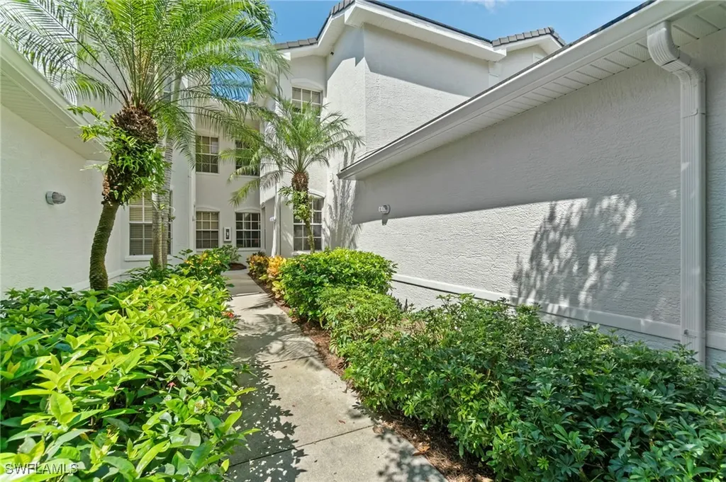 3412 Pointe Creek Court Bonita Springs FL 34134