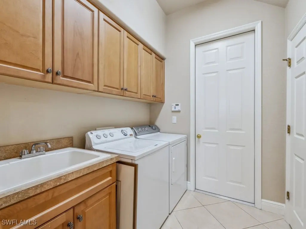 5705 Mango Circle Naples FL 34110