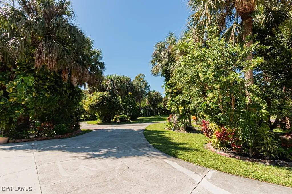 740 31st Street SW Naples FL 34117