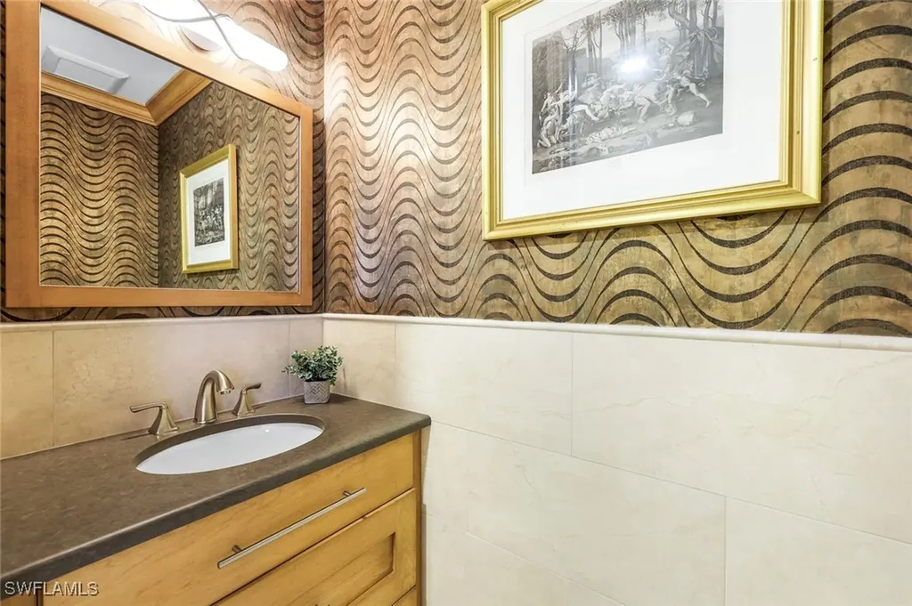 805 Bentwater Circle Naples FL 34108