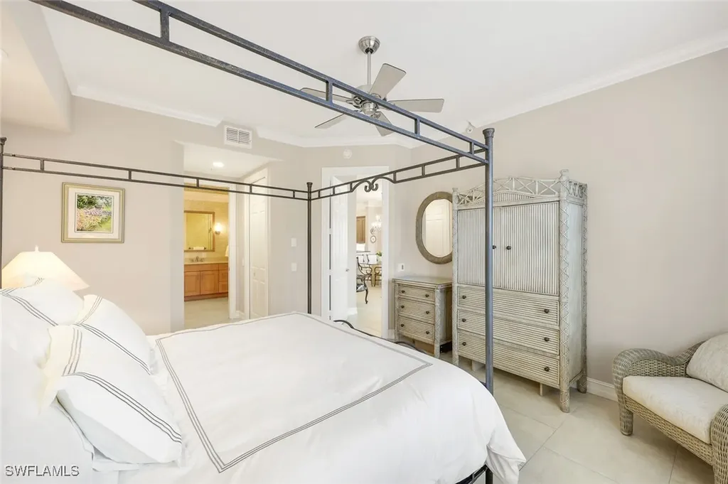 805 Bentwater Circle Naples FL 34108