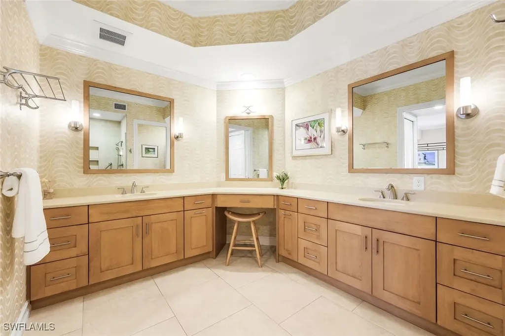 805 Bentwater Circle Naples FL 34108