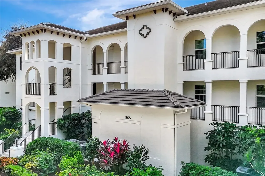 805 Bentwater Circle Naples FL 34108