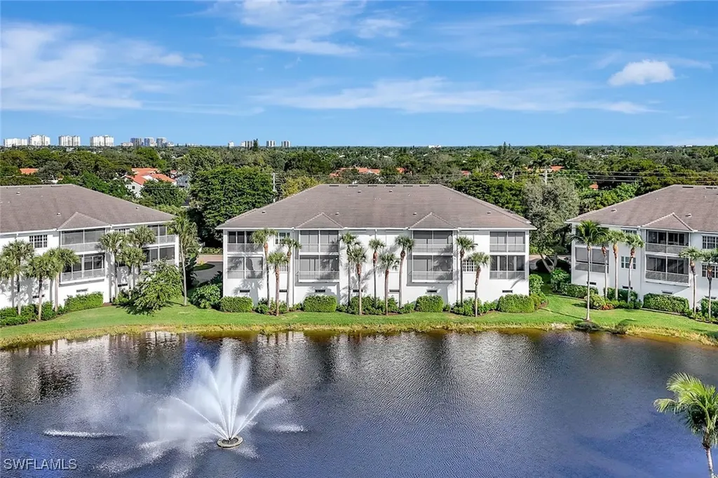 805 Bentwater Circle Naples FL 34108