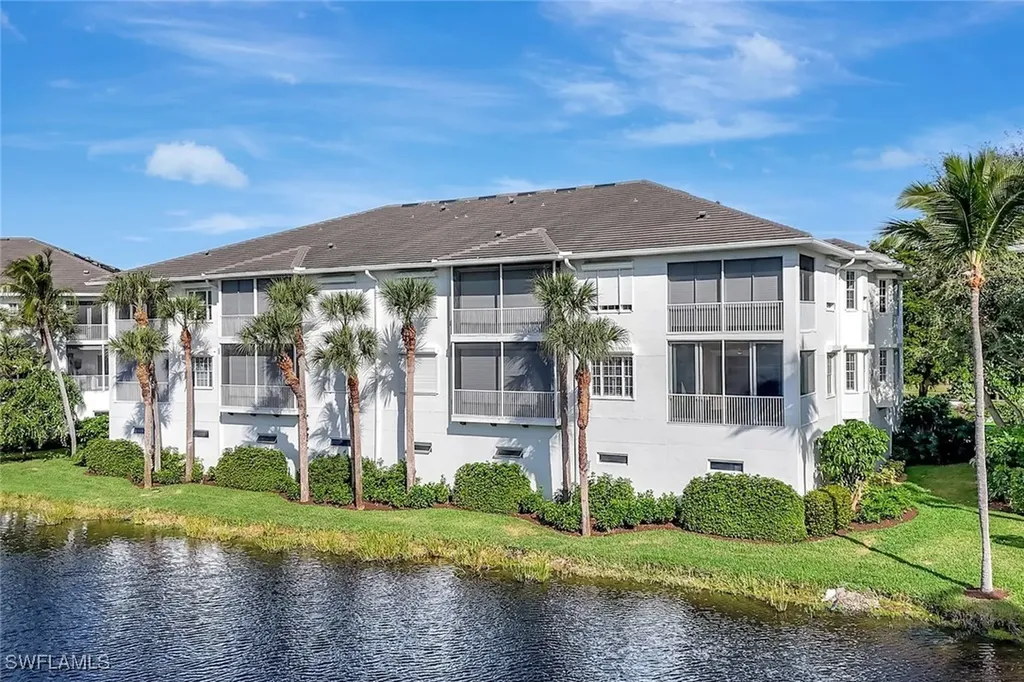 805 Bentwater Circle Naples FL 34108