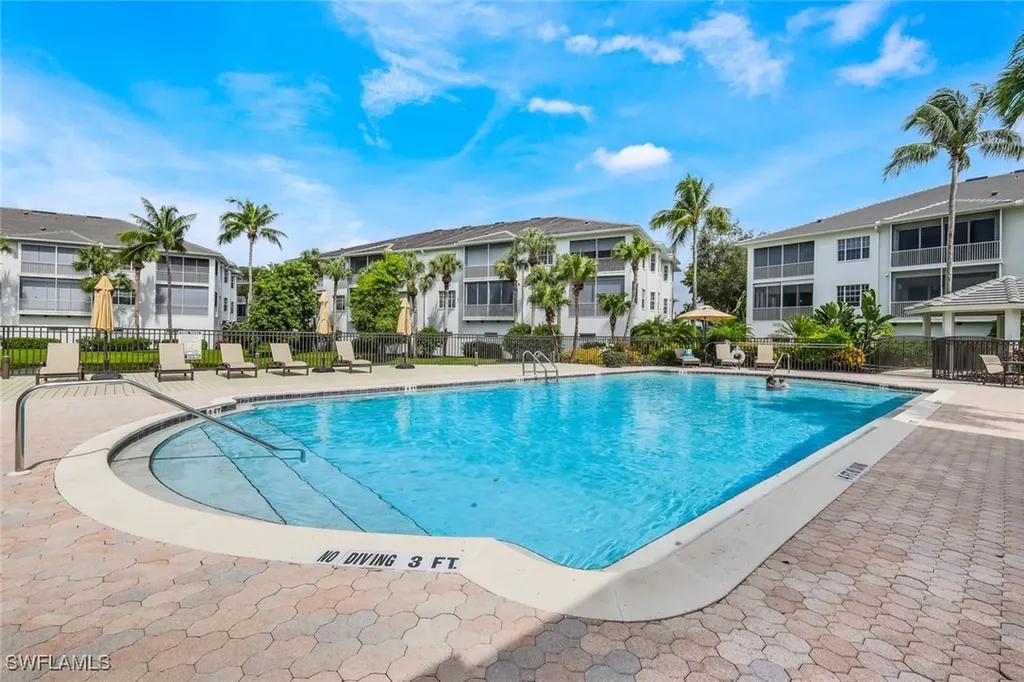 805 Bentwater Circle Naples FL 34108