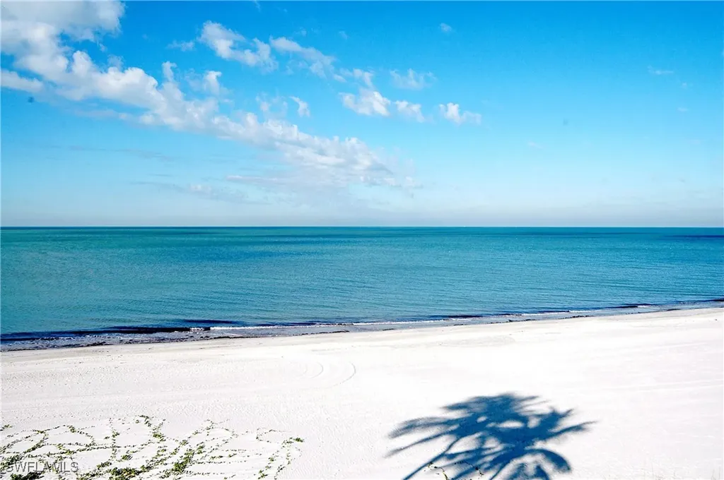 805 Bentwater Circle Naples FL 34108