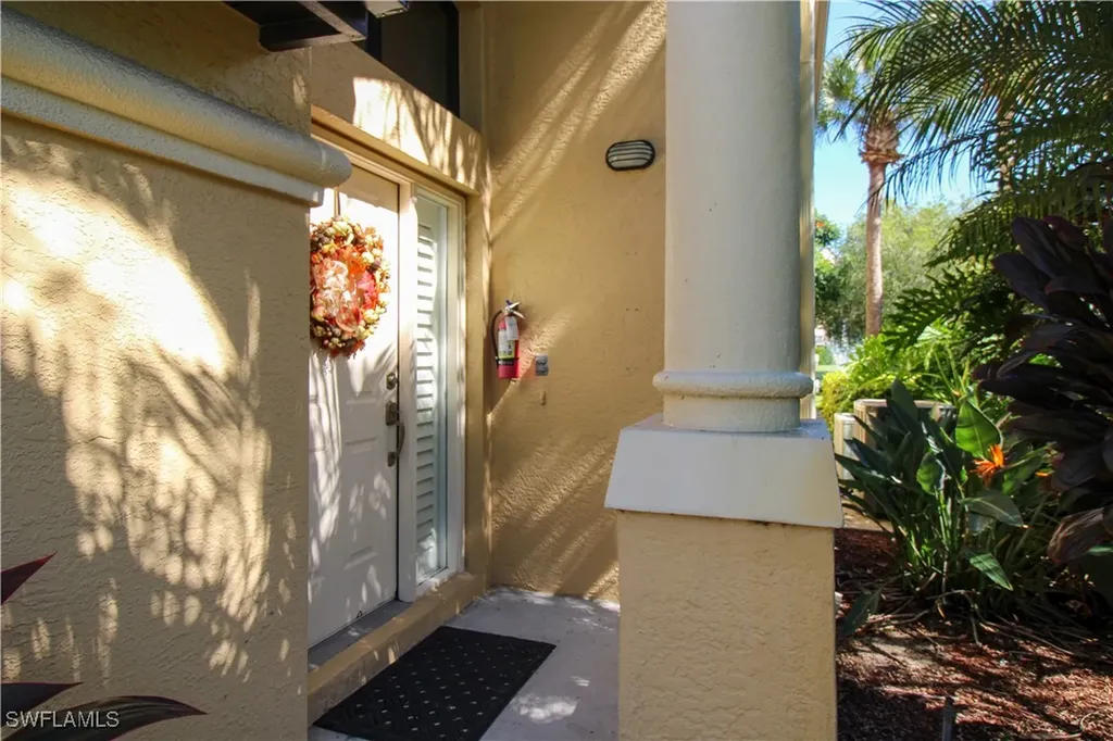 172 Vintage Circle Naples FL 34119