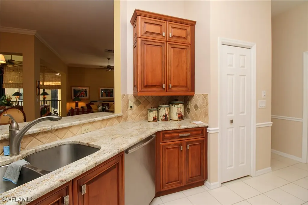 172 Vintage Circle Naples FL 34119