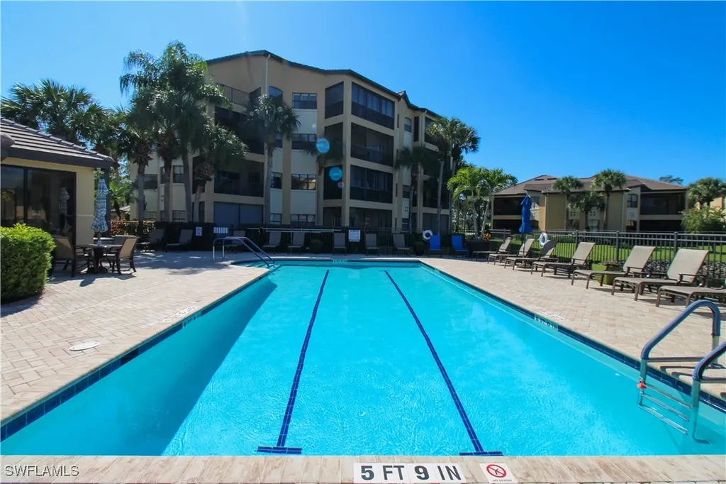 172 Vintage Circle Naples FL 34119
