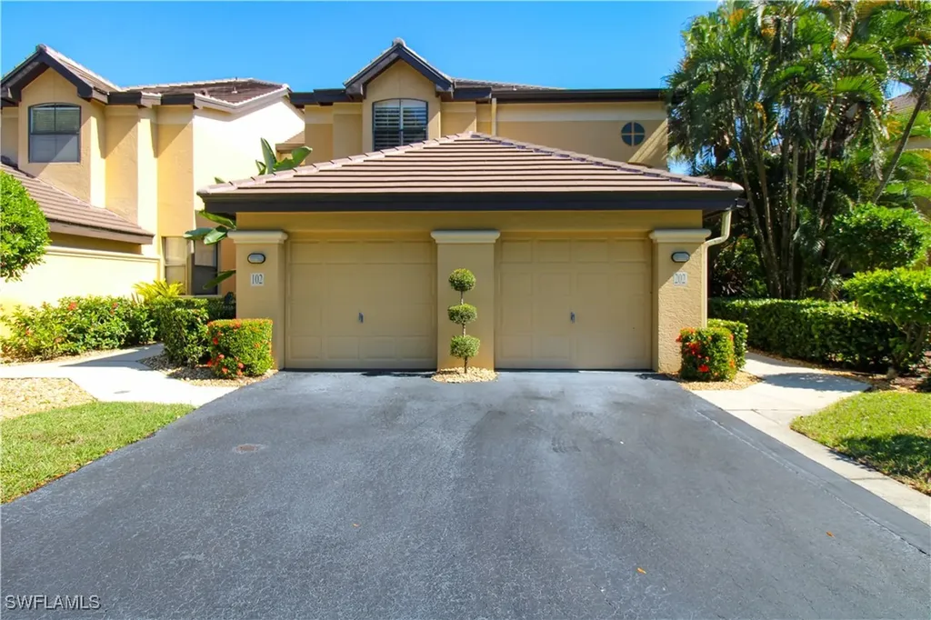 172 Vintage Circle Naples FL 34119
