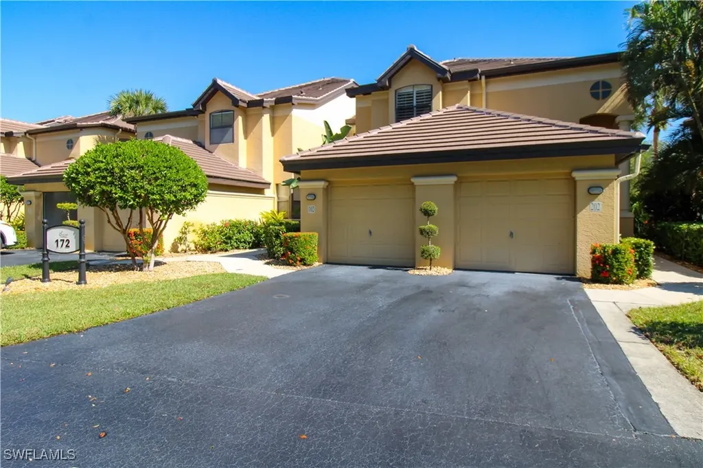 172 Vintage Circle Naples FL 34119