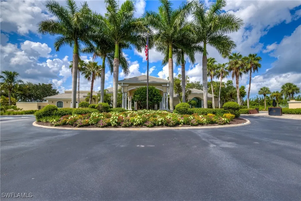 Naples FL, 2690 Cypress Trace Circle, Unit 3231