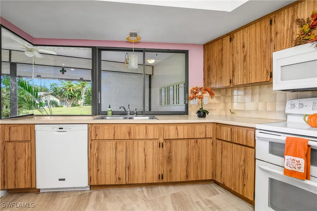 191 Round Key Circle Naples FL 34112