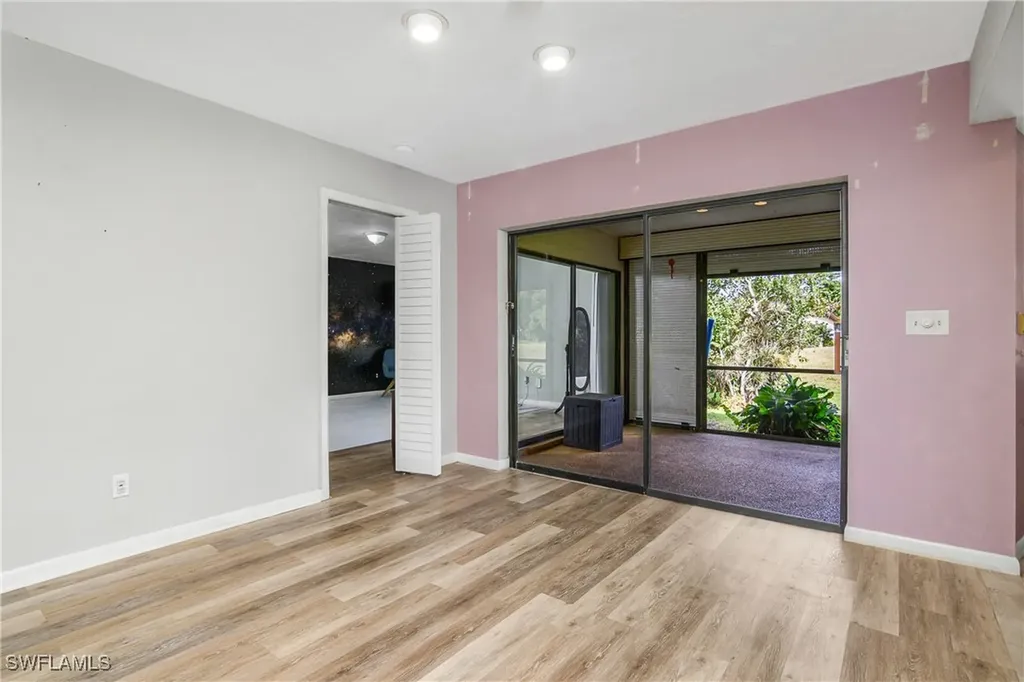 191 Round Key Circle Naples FL 34112