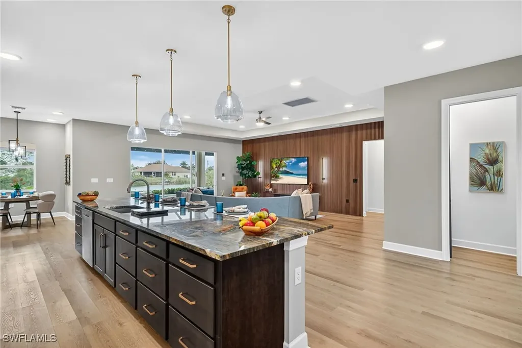 4151 NE 9th Avenue Cape Coral FL 33909