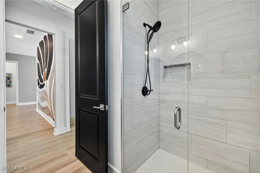 4151 NE 9th Avenue Cape Coral FL 33909