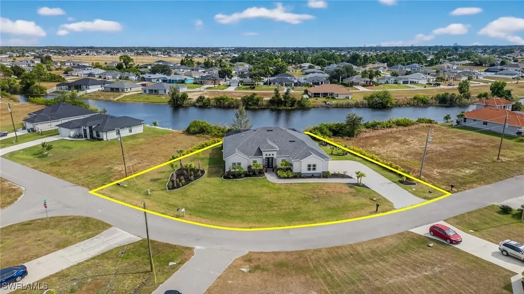 4151 NE 9th Avenue Cape Coral FL 33909