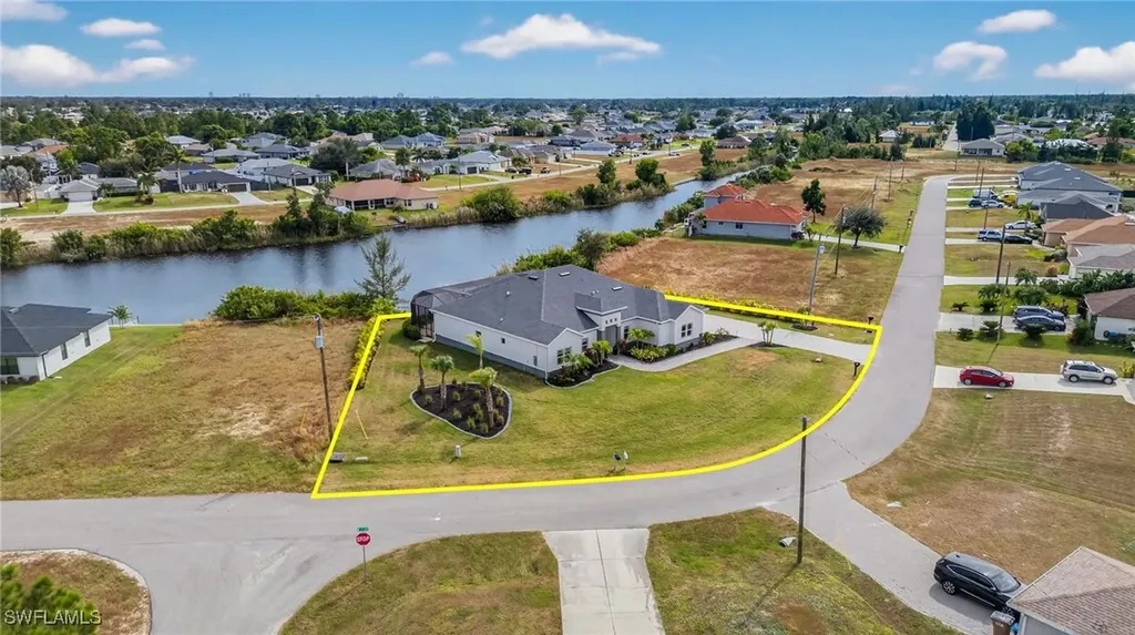 4151 NE 9th Avenue Cape Coral FL 33909